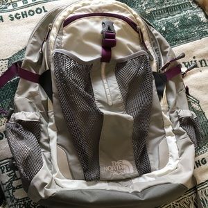 North Face women’s recon backpack